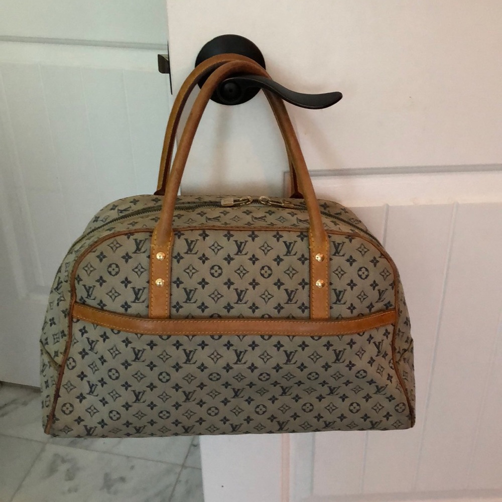 Louis Vuitton purse - Picture 3 of 5